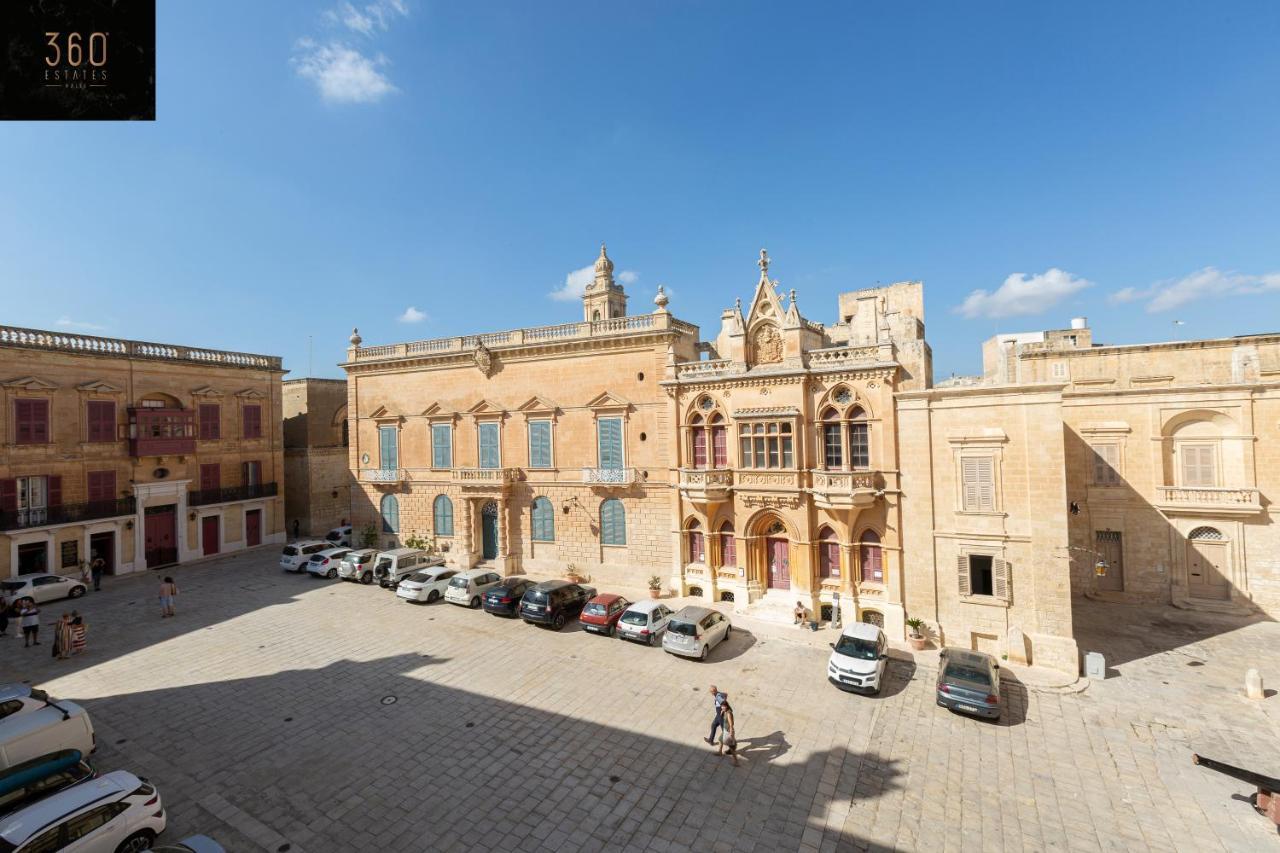 Palazzo 16Th Century Mdina, Opposite St Paul'S Cathedral By 360 Estates Apartamento Exterior foto