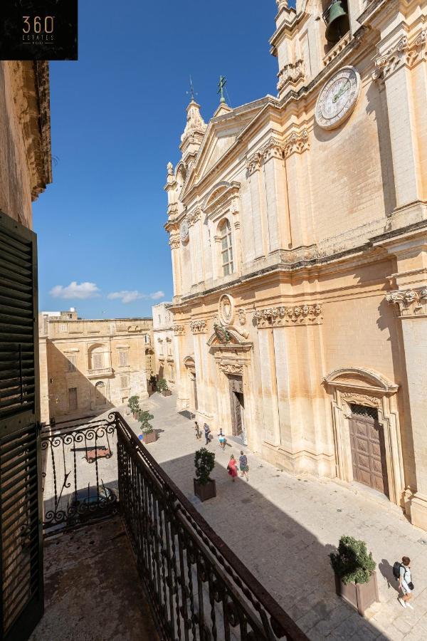 Palazzo 16Th Century Mdina, Opposite St Paul'S Cathedral By 360 Estates Apartamento Exterior foto