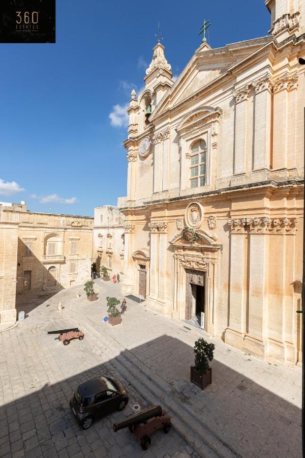 Palazzo 16Th Century Mdina, Opposite St Paul'S Cathedral By 360 Estates Apartamento Exterior foto