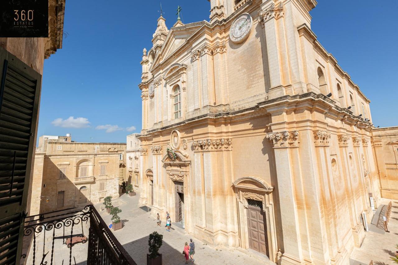 Palazzo 16Th Century Mdina, Opposite St Paul'S Cathedral By 360 Estates Apartamento Exterior foto